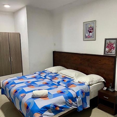 Van Der Salle Accra Ngoại thất bức ảnh